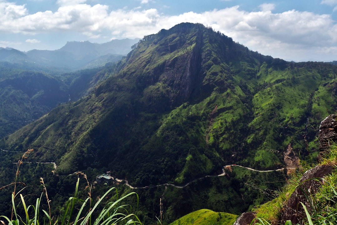 Little Adam's Peak: panorami all'alba su Ella - Ella | Secret World Trip Planner