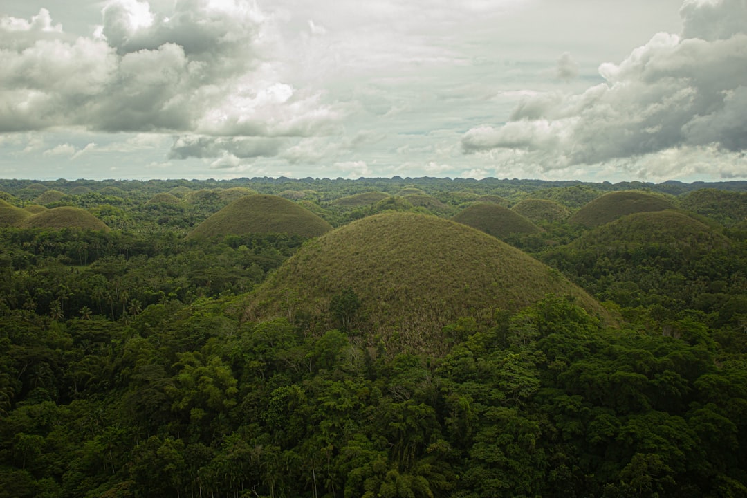 Chocolate Hills of Bohol: Stunning Cone-Shaped Landscape - Carmen | Secret World Trip Planner