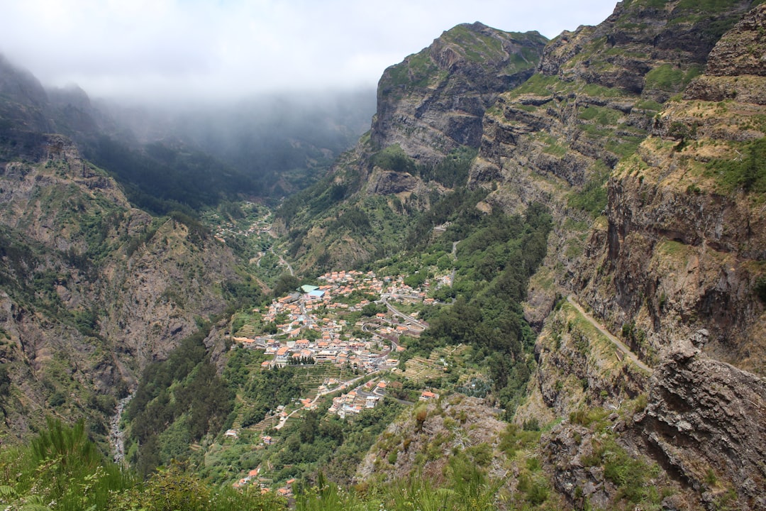 Pico do Arieiro: panoramas sobre las nubes en Madeira - Pico do Arieiro | Secret World Trip Planner