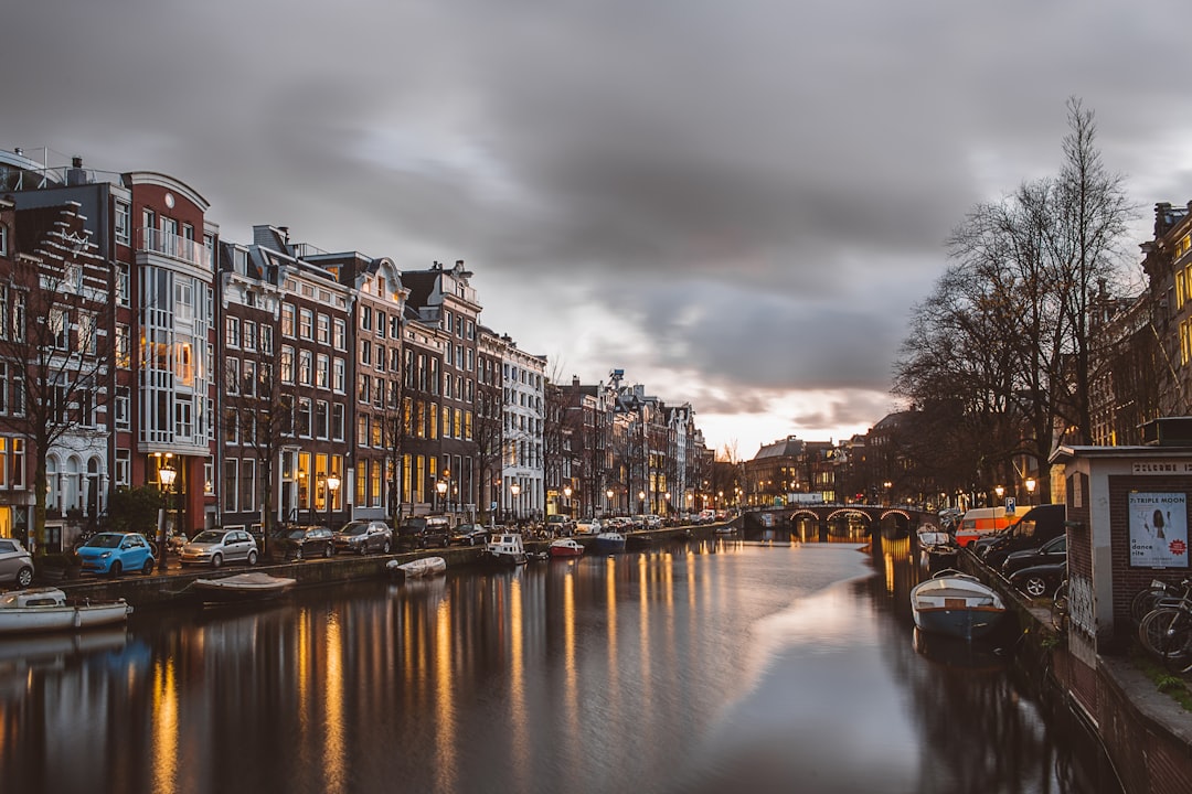 Secret World vs Google Trips: el mejor para Ámsterdam 2026 - Amsterdam | Secret World Trip Planner