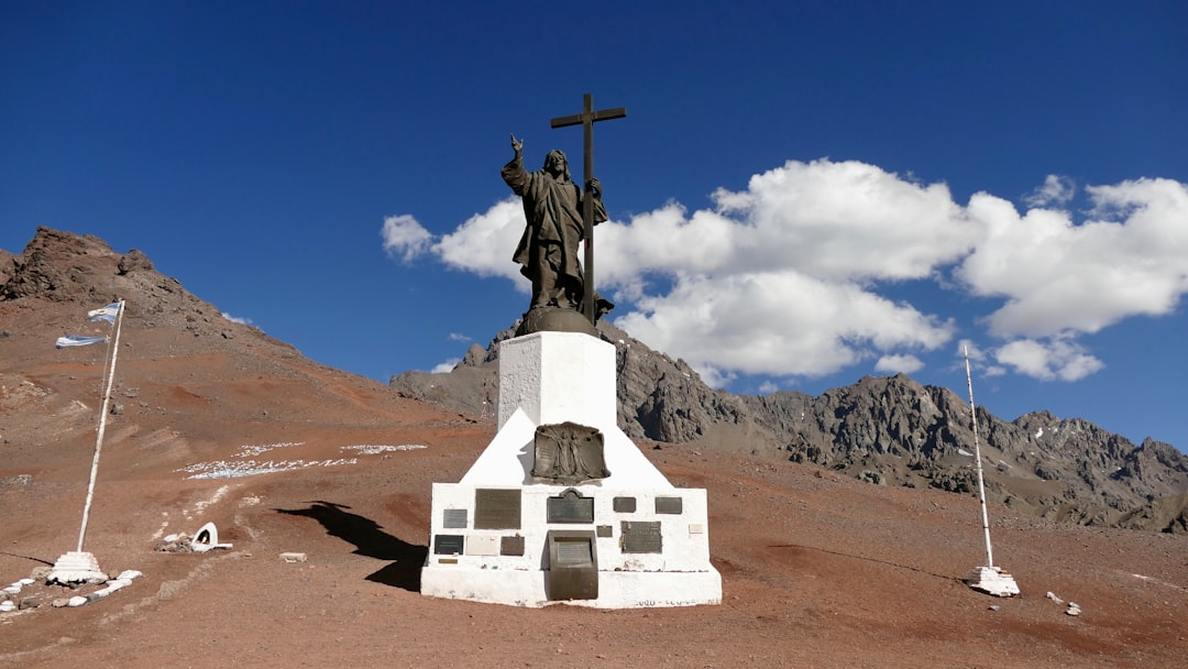 Monumento al Minero di Oruro: arte e identità andina - 2VJJ+VJ2 | Secret World Trip Planner