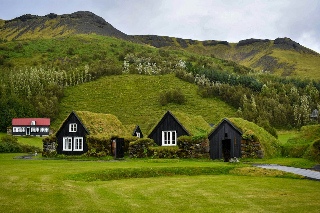 Skógafoss: la cascada de 62 metros que te empapa — Safnavegur 1