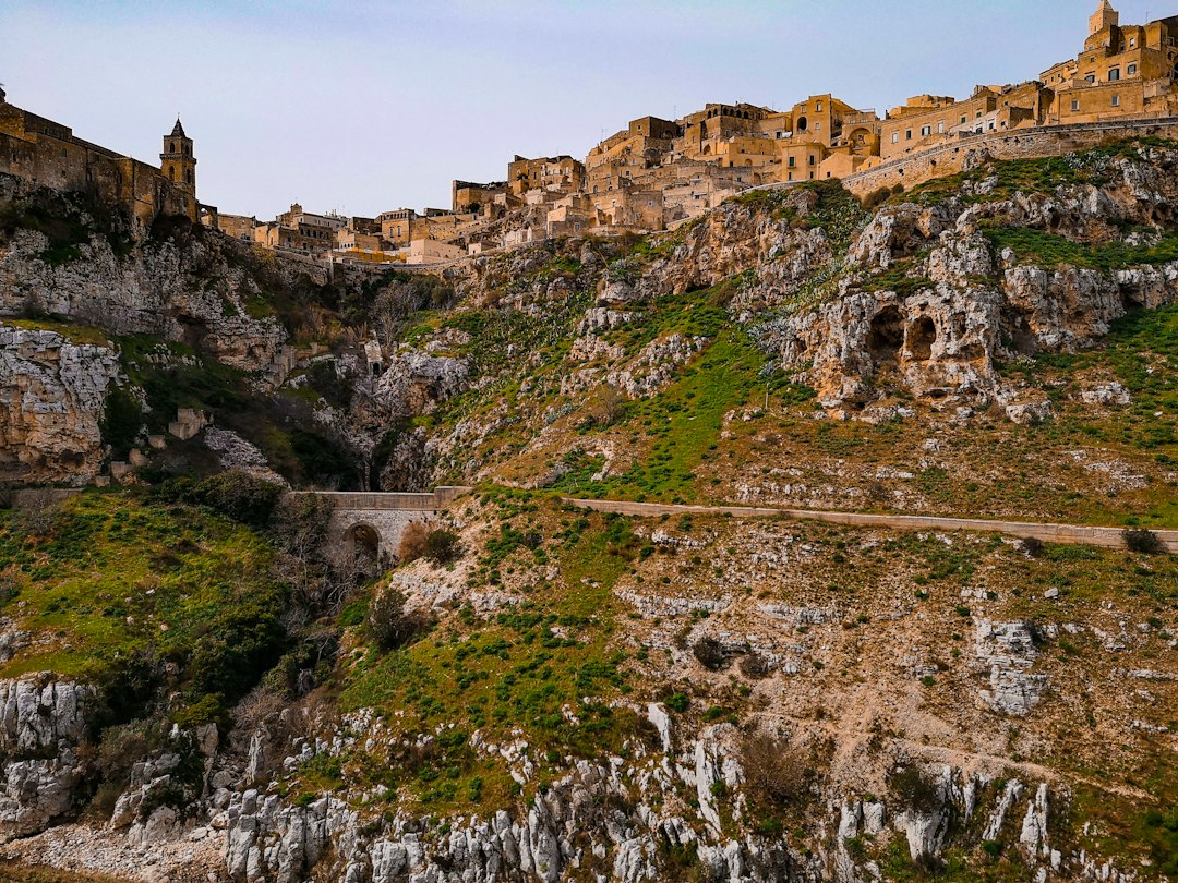 Matera: Übernachten und Wandern in den Sassi-Höhlen - 75100 Matera MT | Secret World Trip Planner