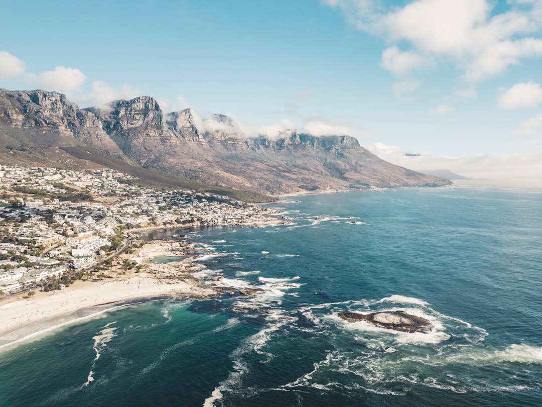 Faro di Slangkop: il gigante di ghisa sull'Atlantico - Cape Town | Secret World Trip Planner