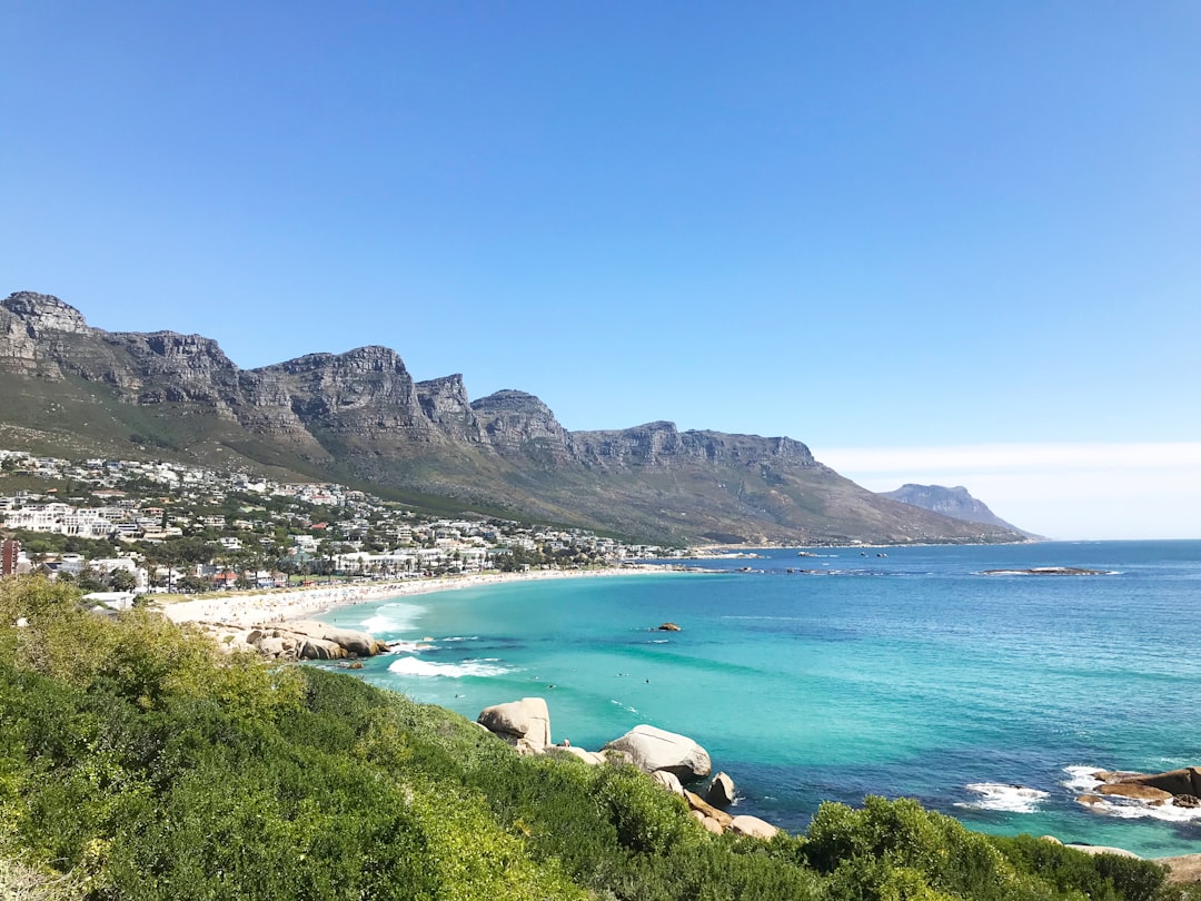 Slangkop Leuchtturm: Der Gusseisen-Riese am Atlantik - Cape Town | Secret World Trip Planner