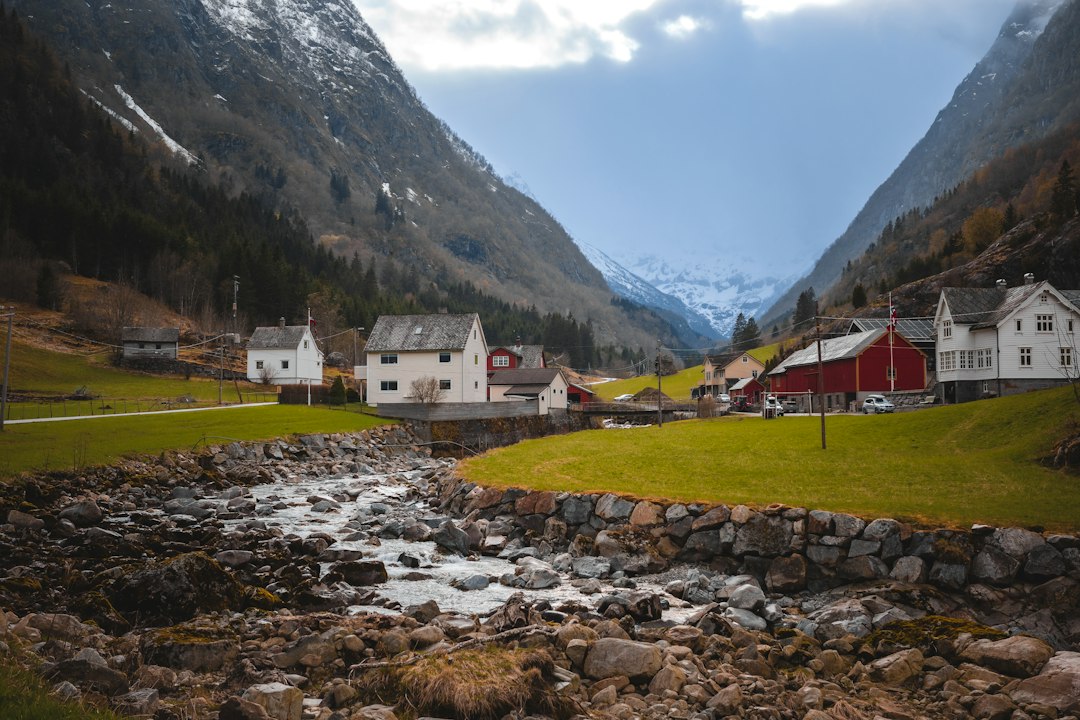 Adventdalen : observer l'aurore boréale à Svalbard - Adventdalen | Secret World Trip Planner
