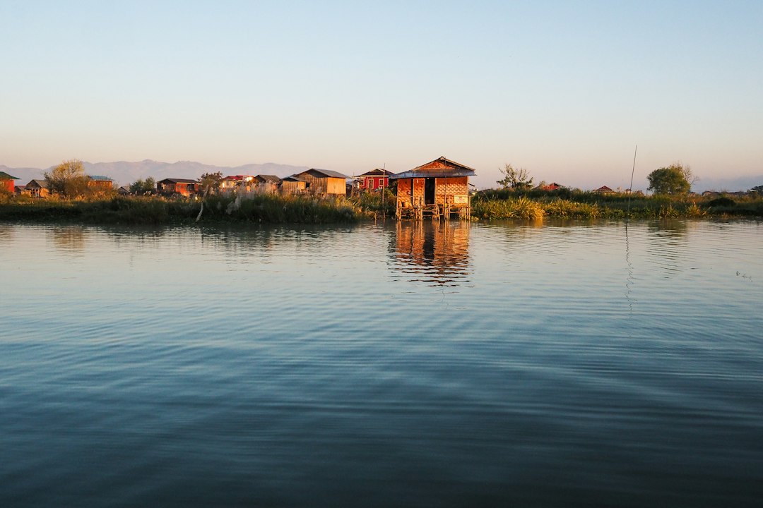 Schwimmende Gärten des Inle-Sees: Anbau auf Wasser - FWR5+W5J | Secret World Trip Planner