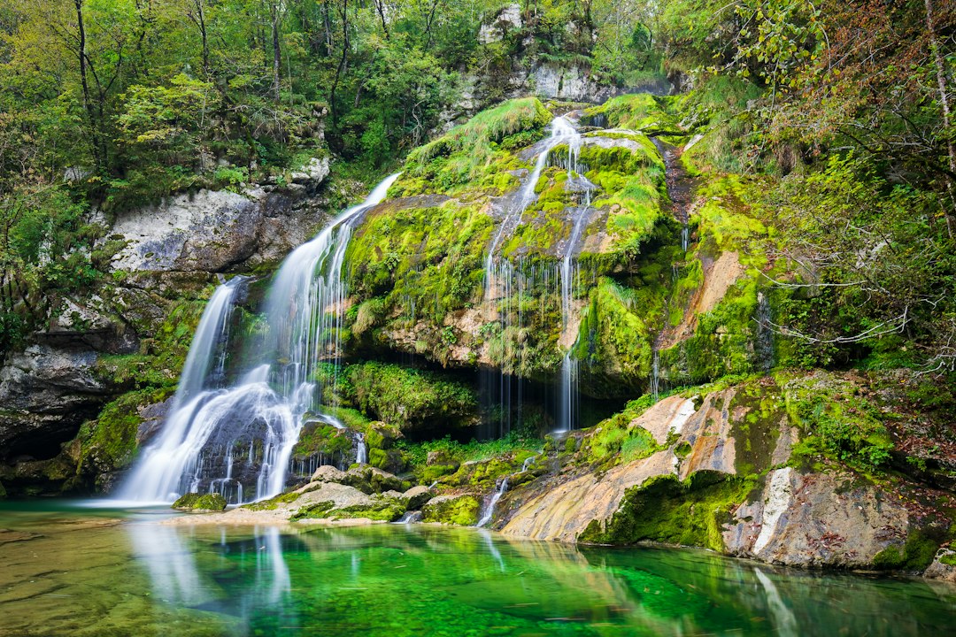Slap Virje: Der Tuffwasserfall im Soča-Tal - Gljun | Secret World Trip Planner