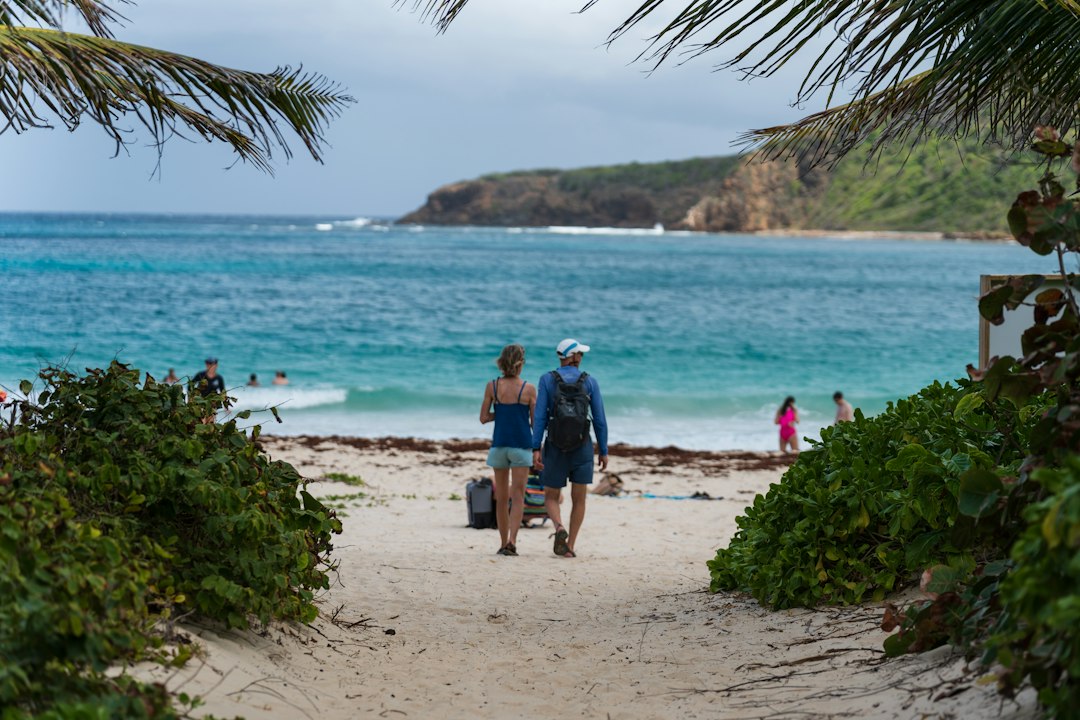 Playa Flamenco : la plus belle plage des Caraïbes - Flamenco | Secret World Trip Planner
