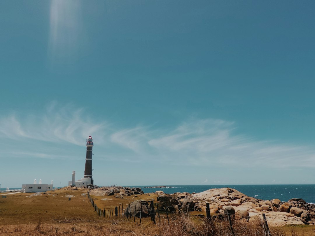 Faro di Hammeren: Das Licht im hohen Norden Bornholms — Fyrvej 15