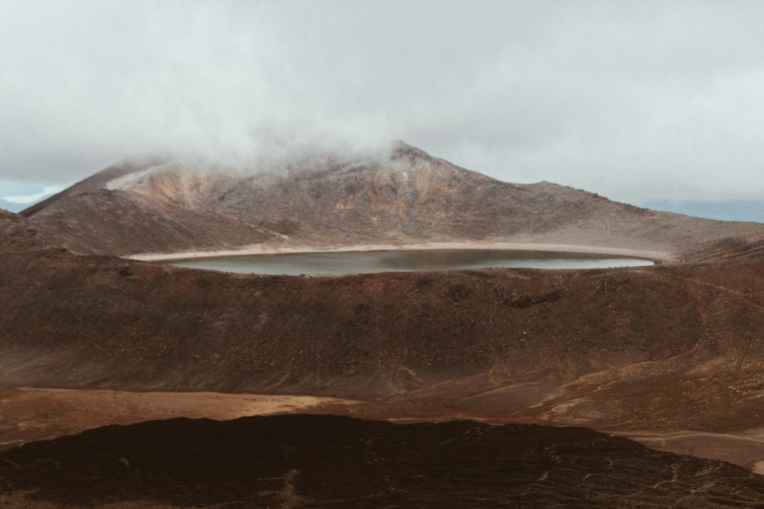 Cruce Alpino Tongariro: Trekking Volcánico en Nueva Zelanda - Tongariro Alpine Crossing | Secret World Trip Planner