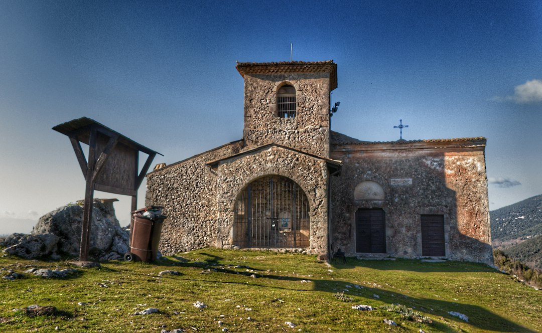 Chiesa lignea di Ieud Deal: gioiello UNESCO del Maramureș - Ieud | Secret World Trip Planner