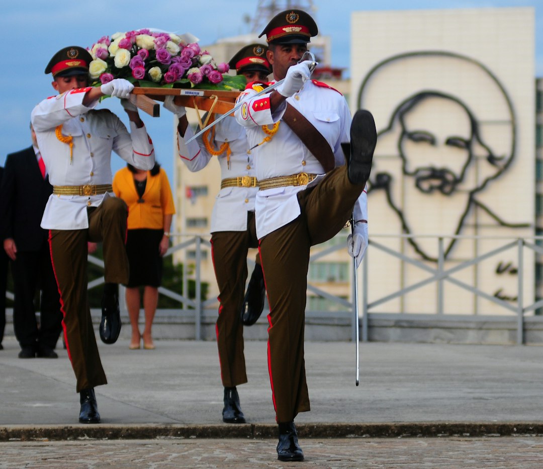 Camilo Cienfuegos : Histoire et Culture de la Révolution Cubaine — Havana