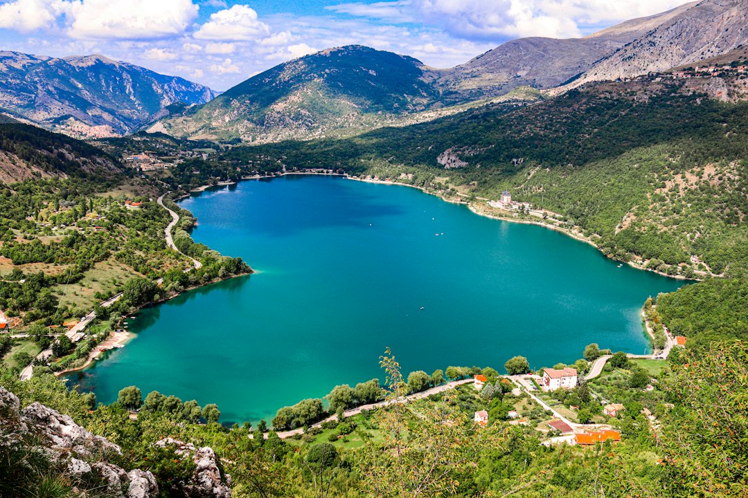 Der Scanno-See: Das glacial Herz von Abruzzen - 67038 Scanno AQ | Secret World Trip Planner