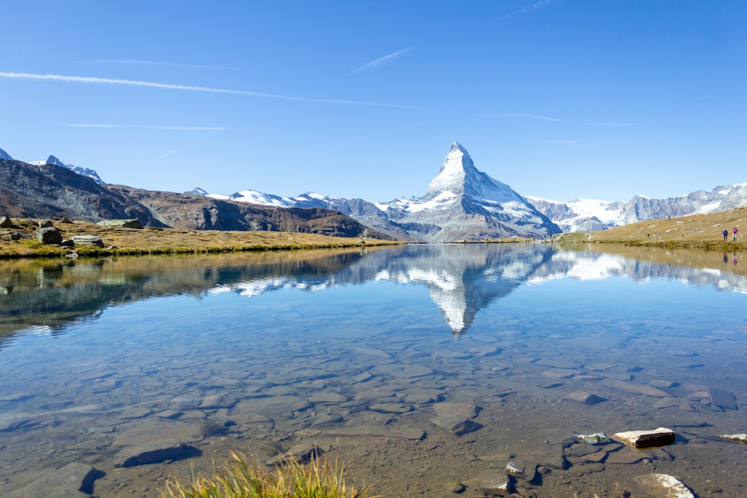 Riffelsee: Der See, der das Matterhorn spiegelt - Riffelsee | Secret World Trip Planner