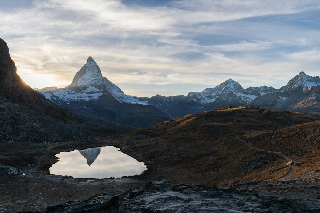 Riffelsee: Der See, der das Matterhorn spiegelt - Riffelsee | Secret World Trip Planner