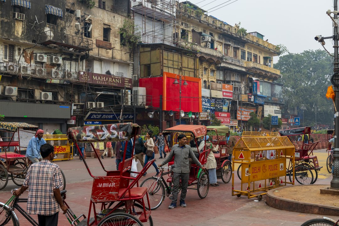 Chor Bazaar in Delhi: Mughal-Aromen rund um die Moschee - Delhi | Secret World Trip Planner