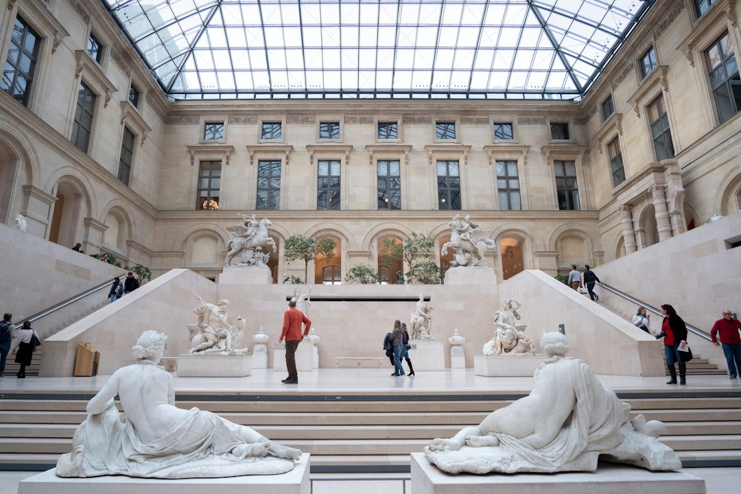 Café Louvre à Prague : un siècle de café et svíčková - Národní 22 | Secret World Trip Planner