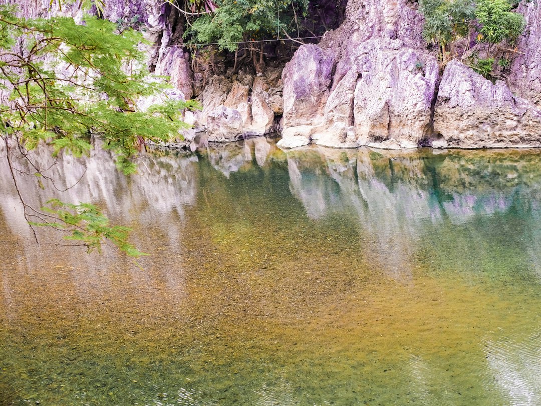 Caño Cristalitos : le fleuve arc-en-ciel de Colombie - La Macarena | Secret World Trip Planner