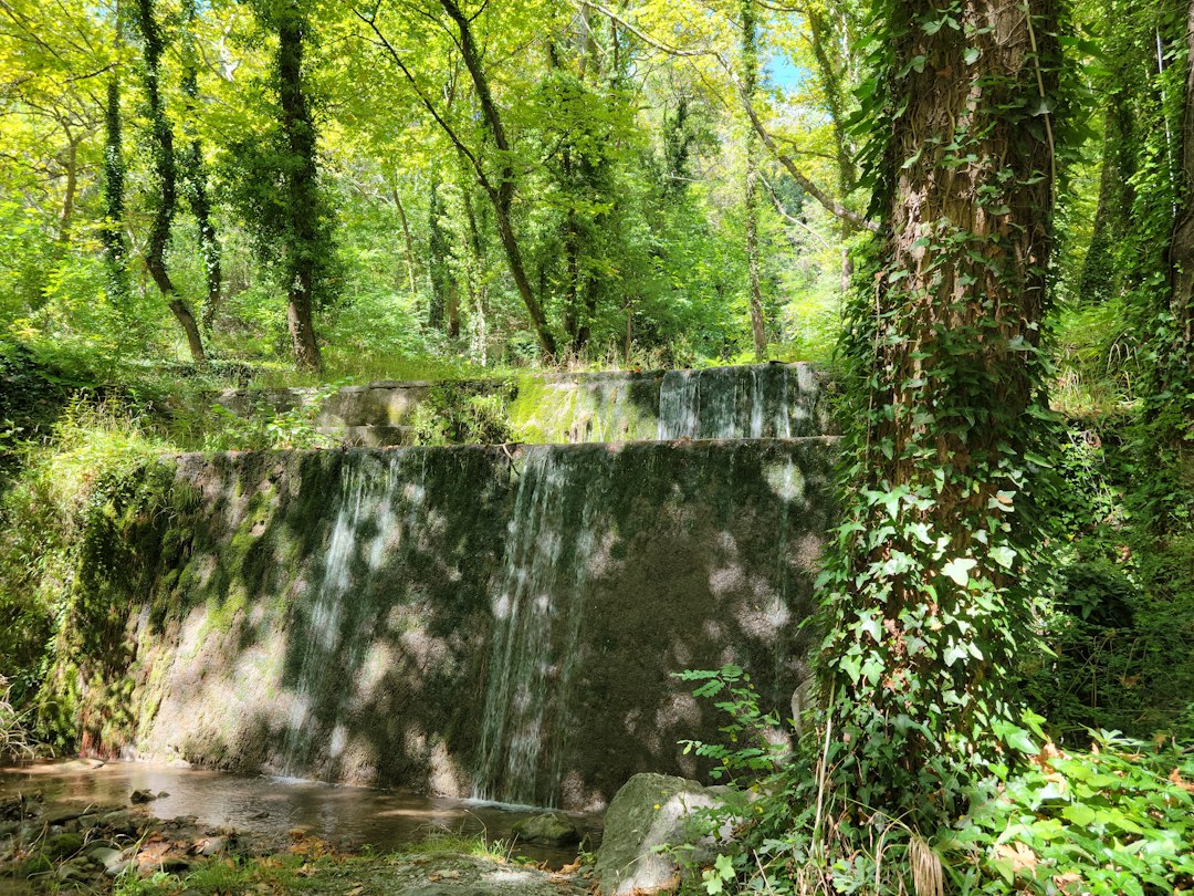 Pozar Thermalbäder: Heiße Wasserfälle in der Schlucht - Προς | Secret World Trip Planner