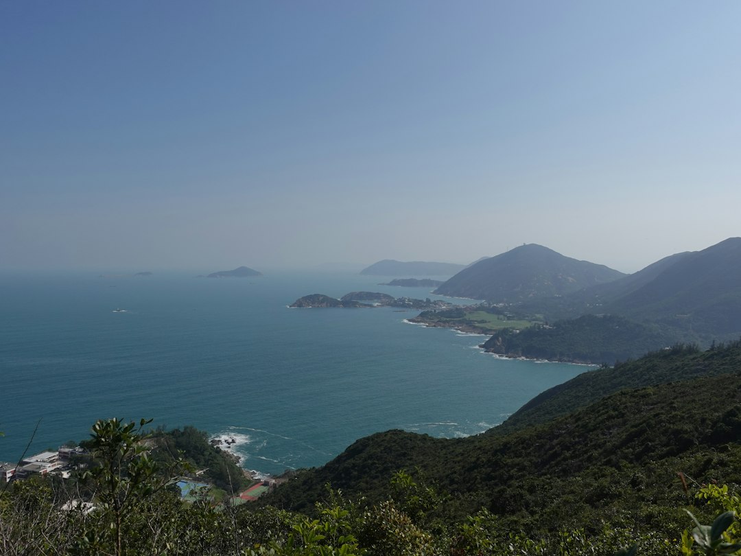 Suspended Trails: Discovering the Dragon's Back - Shek O | Secret World Trip Planner