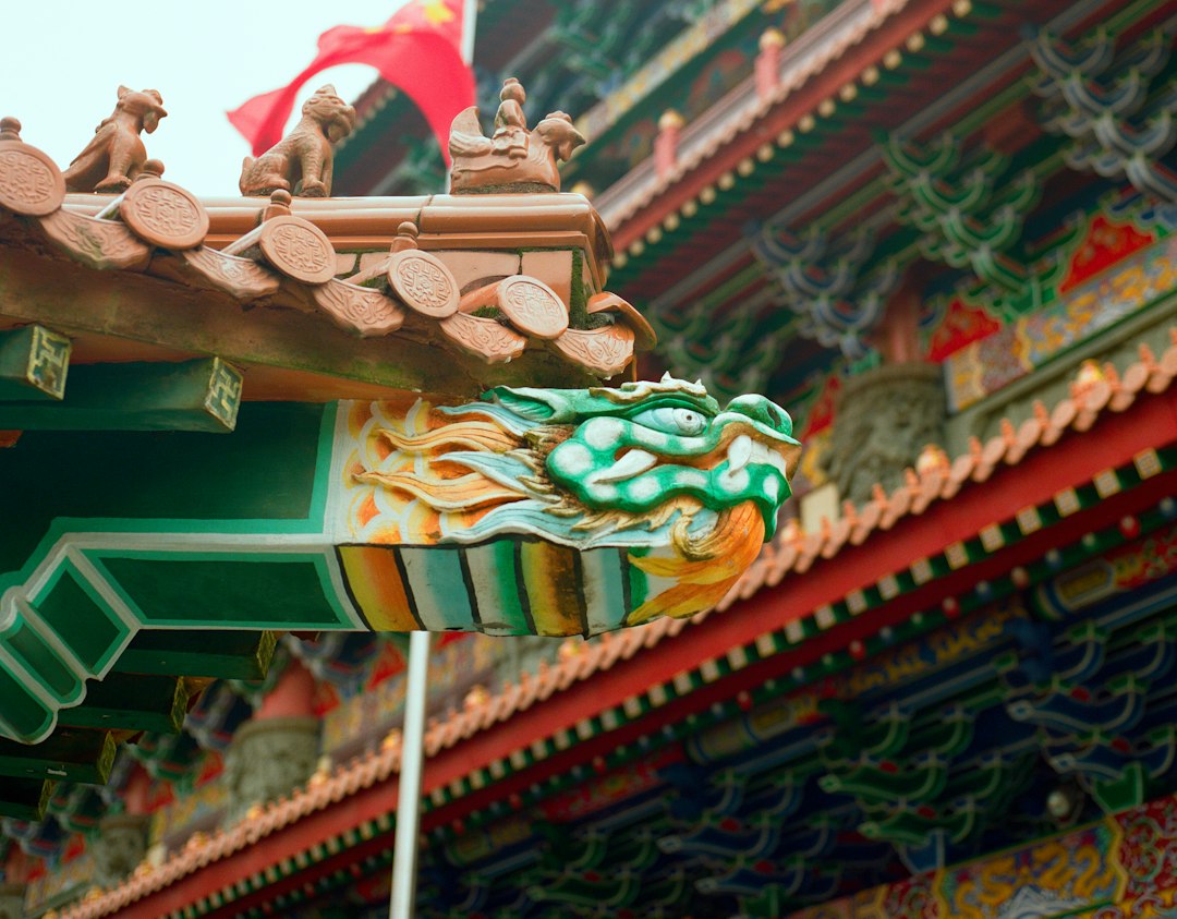 Sentiers Suspendus : À la Découverte du Dos du Dragon - Shek O | Secret World Trip Planner