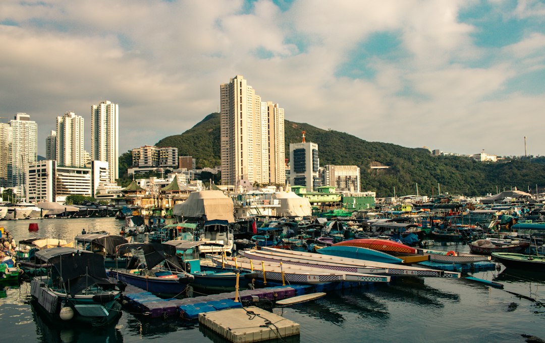 Sentiers Suspendus : À la Découverte du Dos du Dragon - Shek O | Secret World Trip Planner