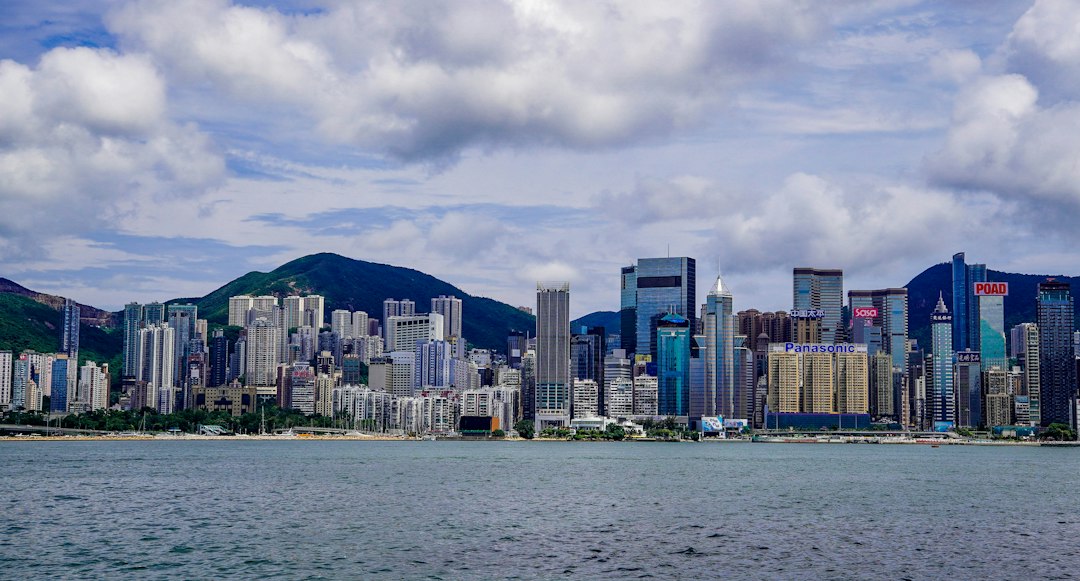 Entdecke den Charme der Tai O Promenade in Hongkong - Tai O | Secret World Trip Planner