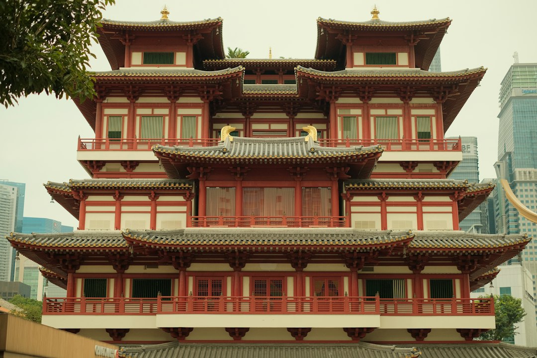Discover the Buddha Tooth Relic Temple in Singapore - 288 S Bridge Rd | Secret World Trip Planner