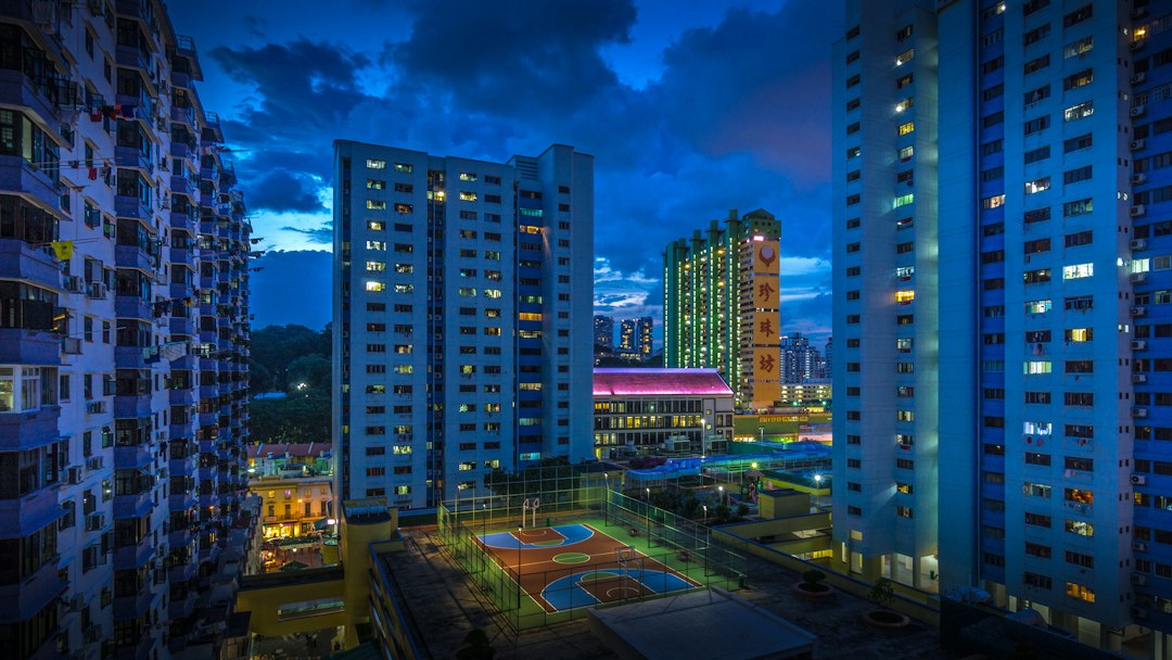Chinatown Complex : Un Voyage Sensoriel à Singapour - 335 Smith St | Secret World Trip Planner