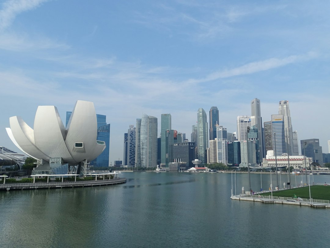 Découvrez le bâtiment Fullerton à Singapour - 1 Fullerton Sq | Secret World Trip Planner
