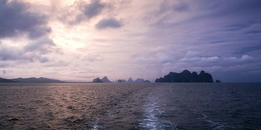 Bat Cave di Krabi: kayak tra le grotte nascoste - Ko Yao District | Secret World Trip Planner