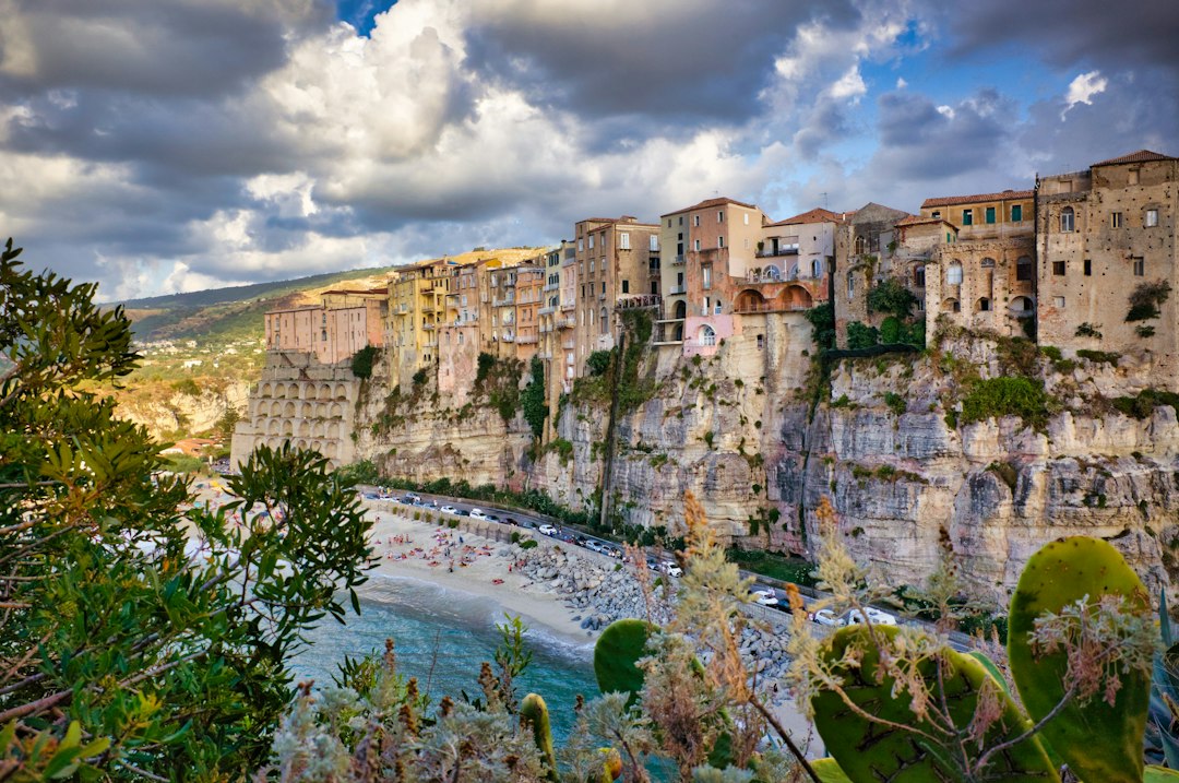 Bologne, Espagne : la plage sauvage et sa dune géante - 11391 Bolonia | Secret World Trip Planner