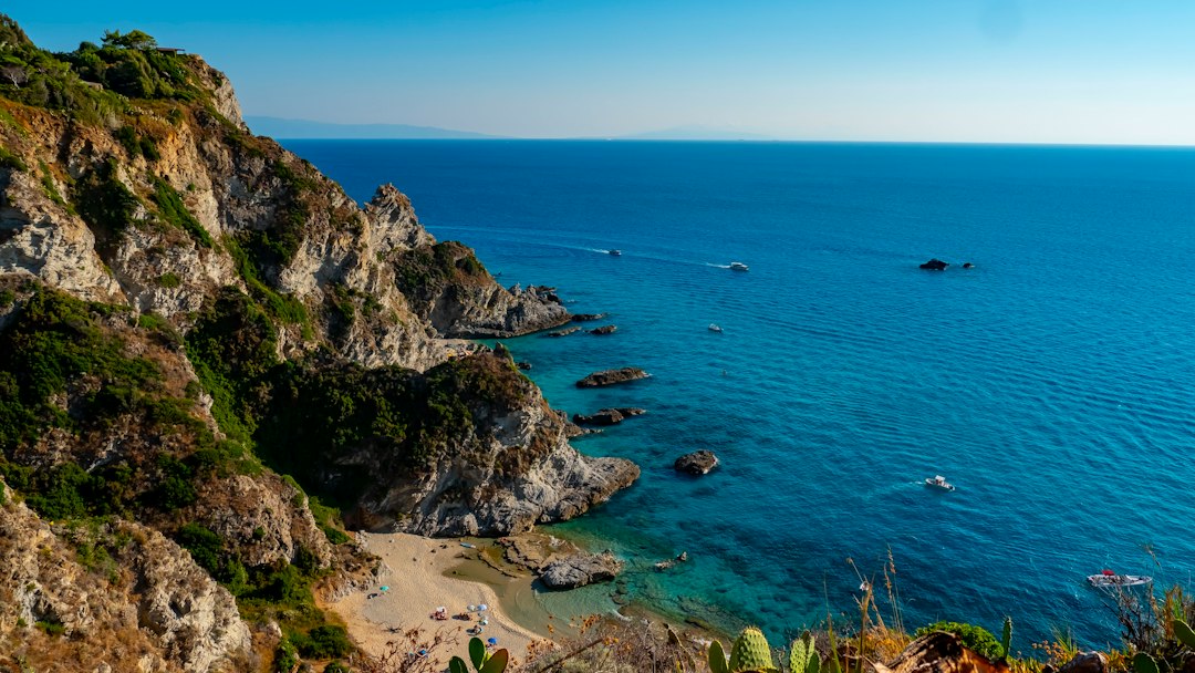 Bologne, Espagne : la plage sauvage et sa dune géante - 11391 Bolonia | Secret World Trip Planner