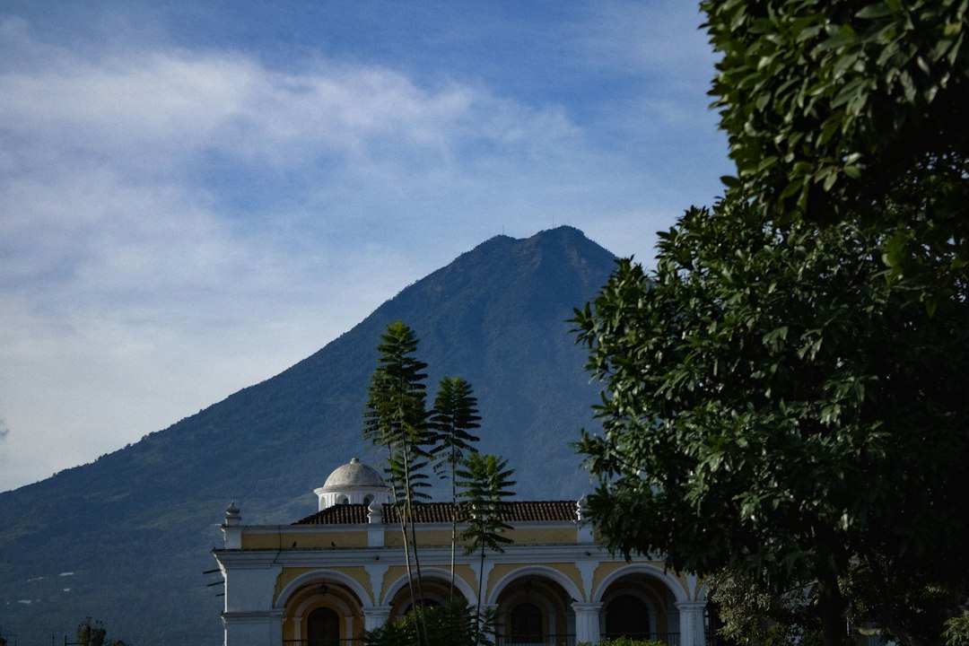 Cerro de La Cruz: tramonti su Antigua Guatemala - H779+P7H | Secret World Trip Planner