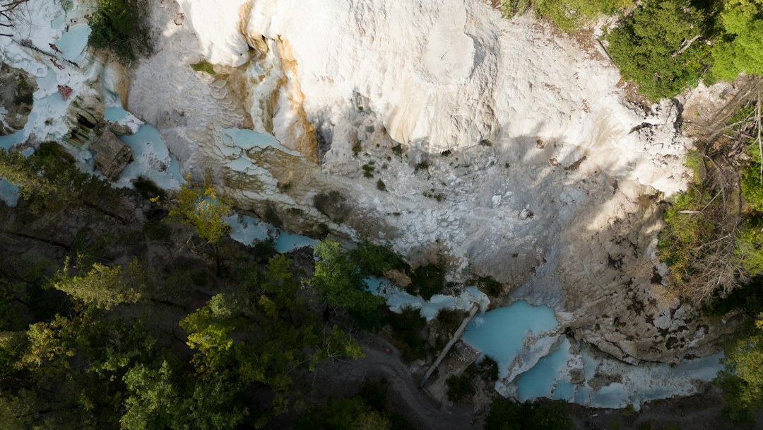 Bagni San Filippo: terme gratuite nella Val d'Orcia — 53023 Bagni San Filippo SI