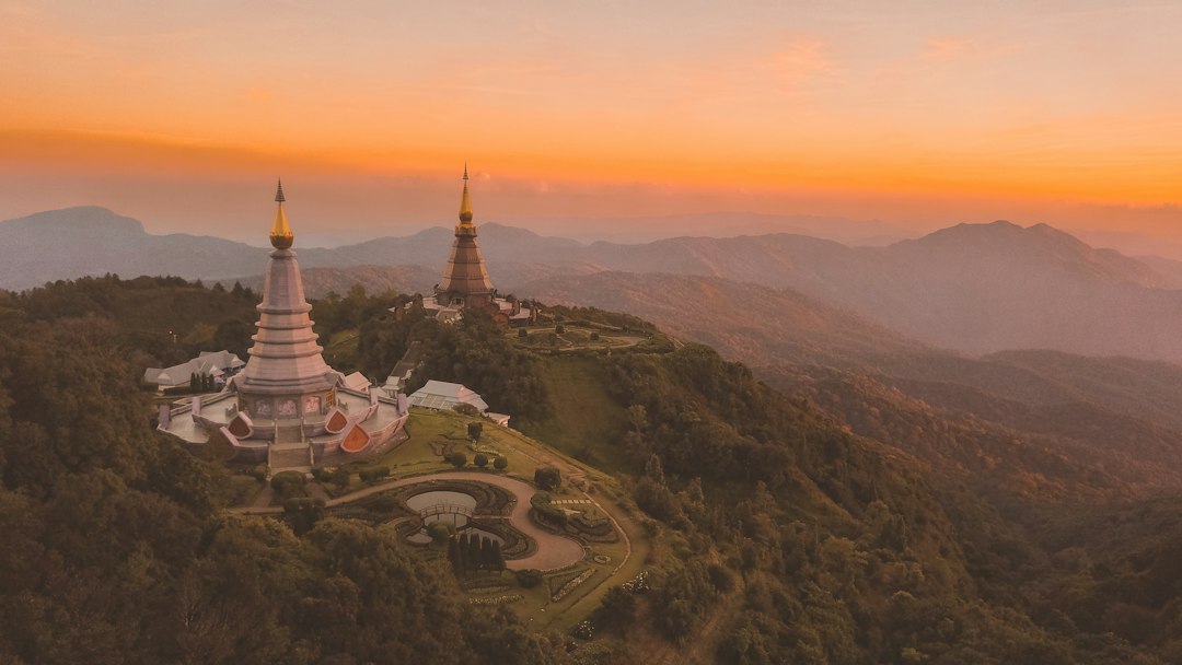 Doi Inthanon: Wanderwege im höchsten Wald Thailands — Chom Thong District