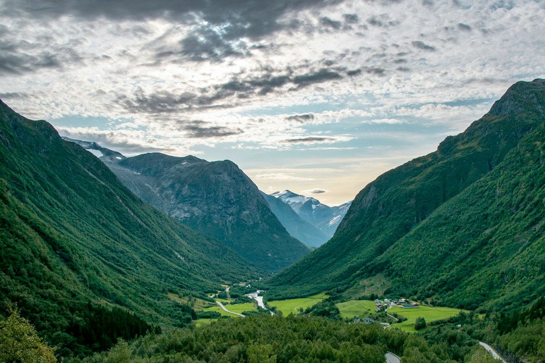 Enchanted Valley: Trail Through Olympic Rainforest - Washington | Secret World Trip Planner