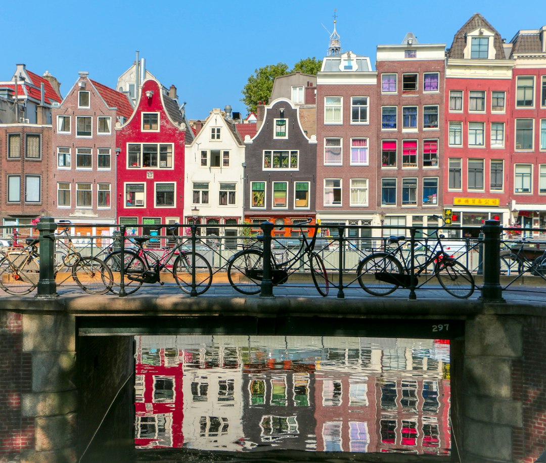 Reseña de Trip Planner AI: 3 Herramientas Probadas en Ámsterdam - Amsterdam | Secret World Trip Planner
