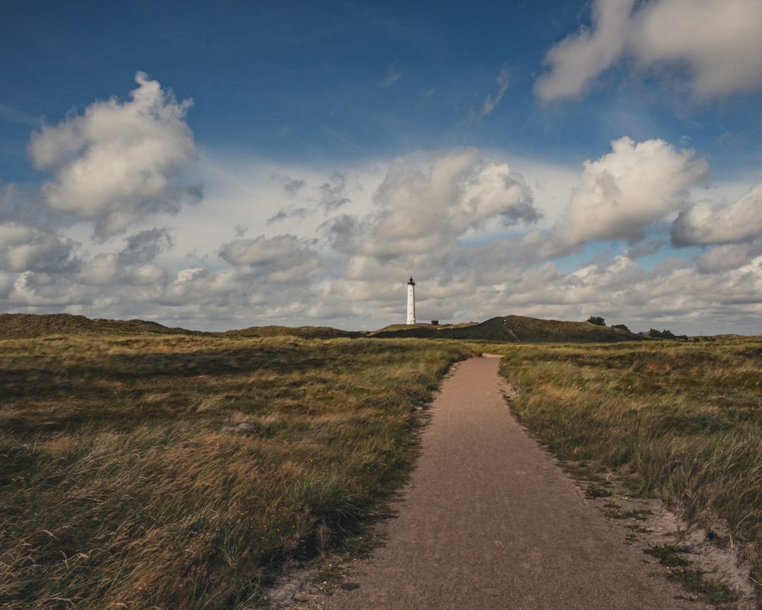 Faro di Lyngvig: tra dune e mare del Nord - Holmsland Klitvej 109 | Secret World Trip Planner