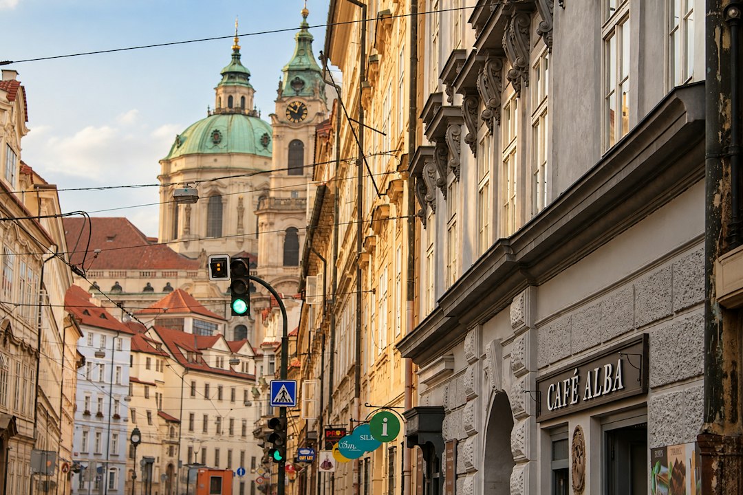 Vacanze Praga low cost 2026: guida pratica per spendere poco - Praga | Secret World Trip Planner