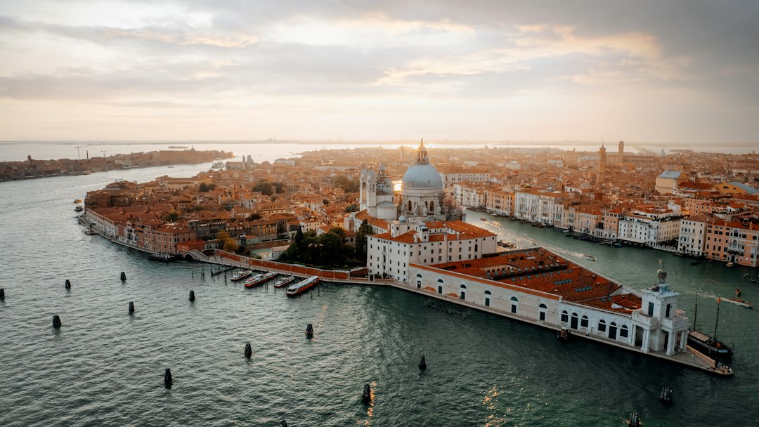 Best Travel Apps 2026: Expert Guide to Venice - Venezia | Secret World Trip Planner