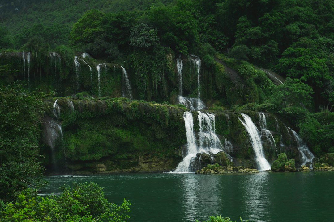Cascades de Ban Gioc : le bruit de la frontière vietnamienne - Đàm Thủy | Secret World Trip Planner