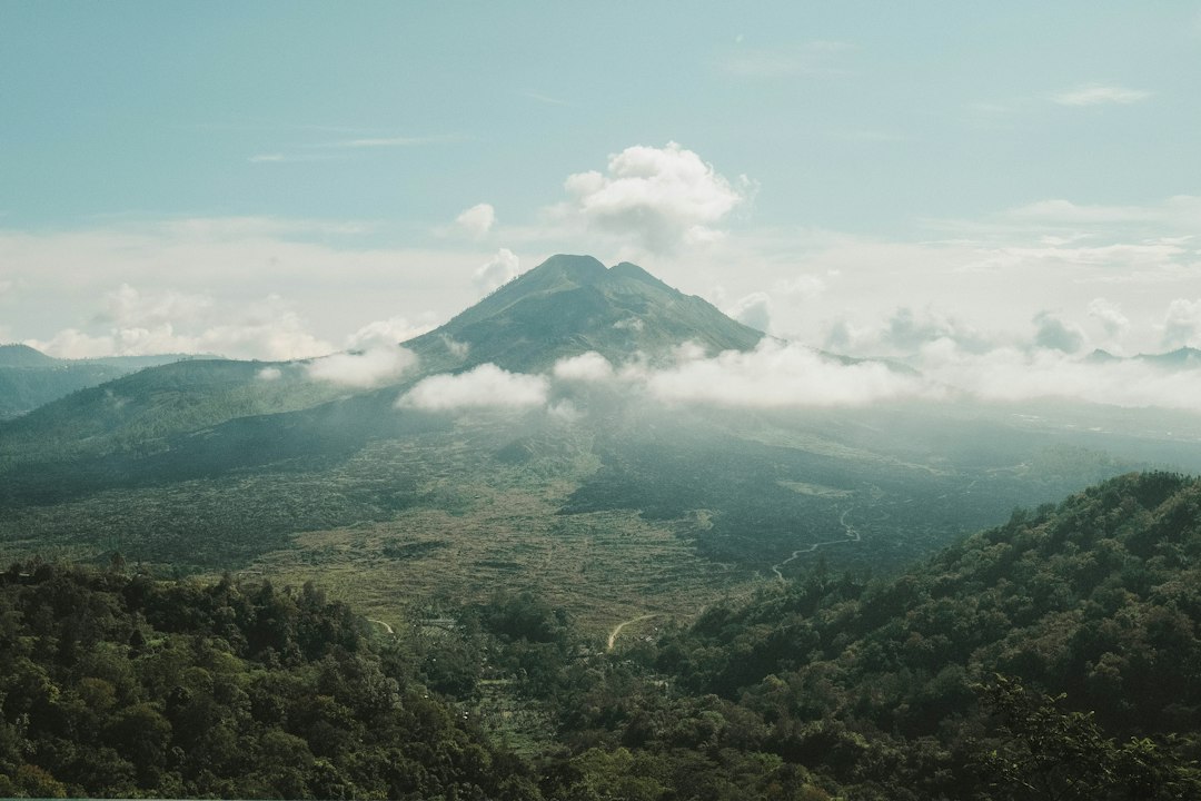 Mount Batur: Sonnenaufgang über dem Kintamani-Vulkan - Bangli Regency | Secret World Trip Planner