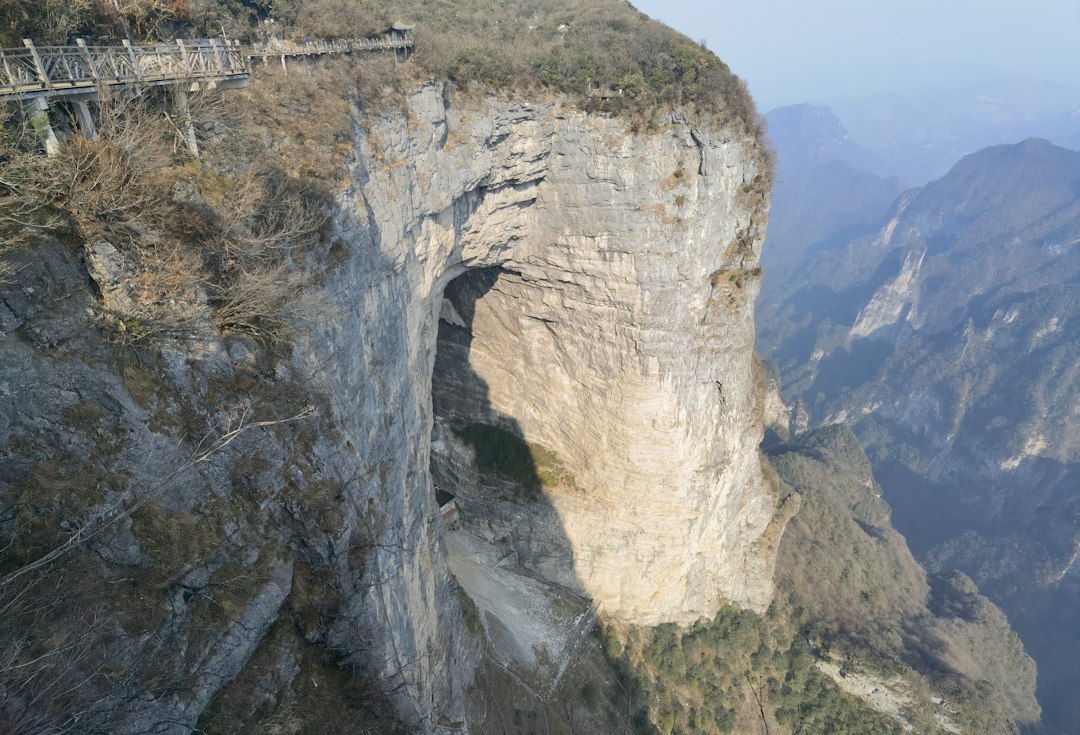 Ponte de Vidrio de Zhangjiajie: camina en el vacío - Cina | Secret World Trip Planner