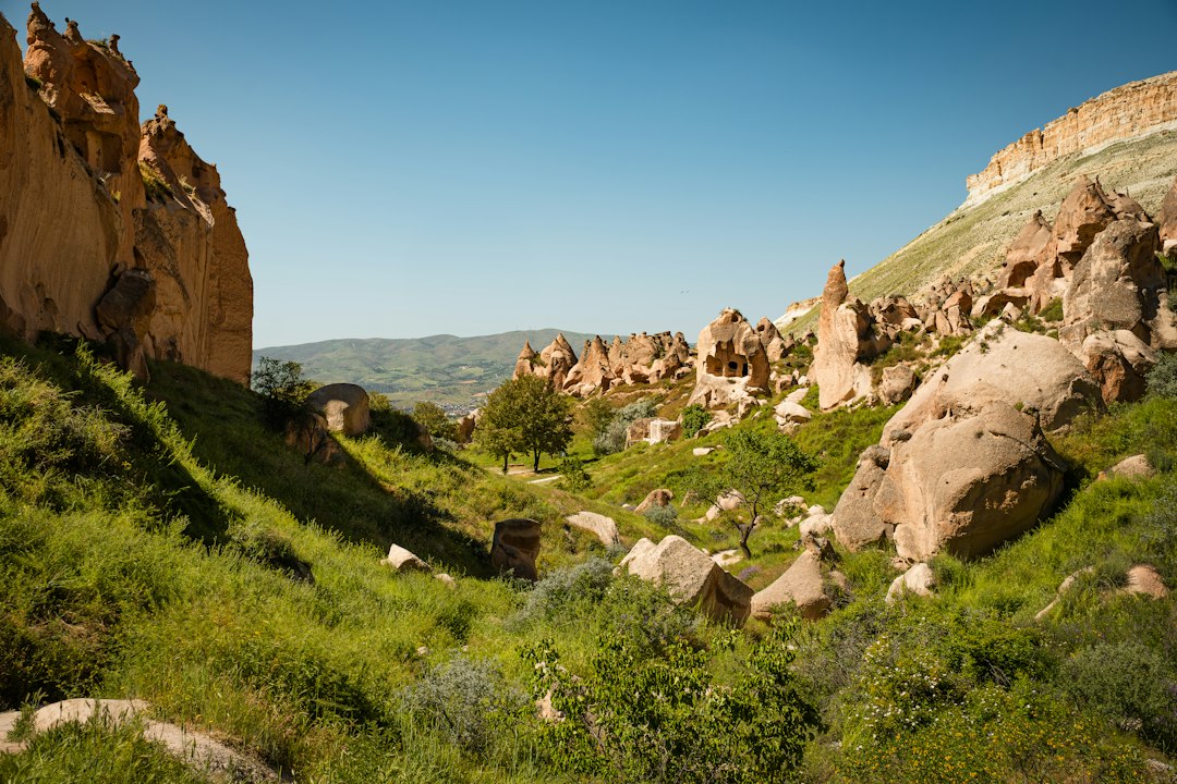 Chimney Rock: Nebraska's Pioneer Volcano Guide - Bayard | Secret World Trip Planner