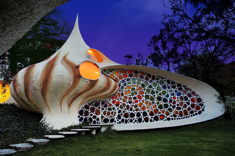 Nautilus House - ulmeline maja kujuline Merekarp. - Naucalpan de Juárez | Secret World Trip Planner