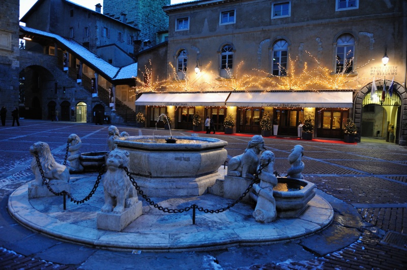 پرانا مربع - Bergamo | Secret World Trip Planner