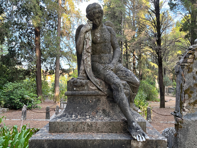 O cemitério britânico de Corfu, - Kerkira | Secret World Trip Planner