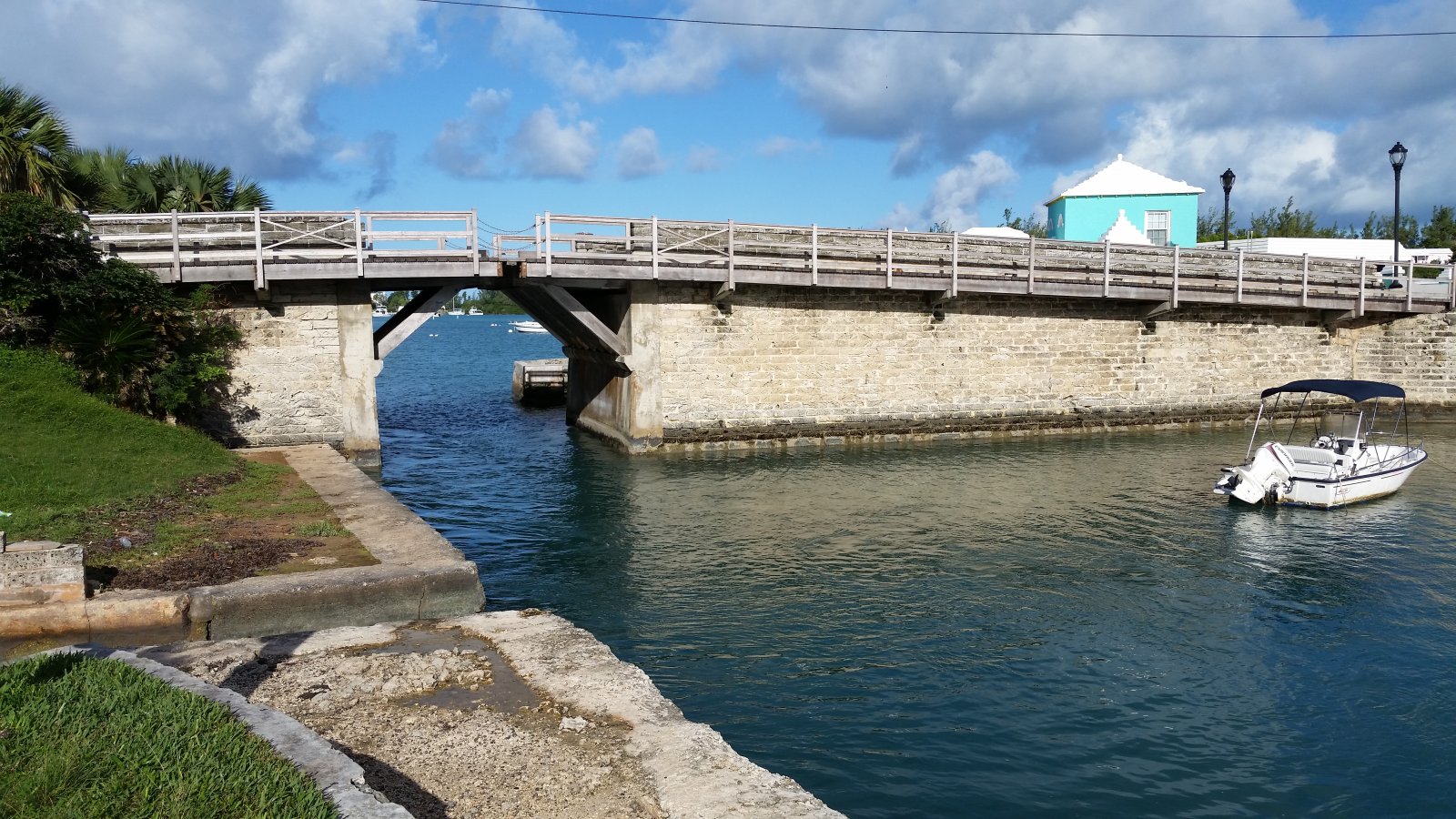 Puente de Somerset: el puente levadizo de trabajo más pequeño del mundo - Sandys | Secret World Trip Planner